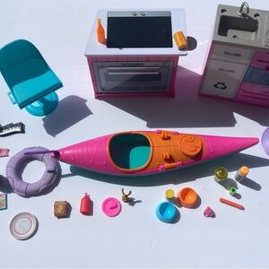 Mixed Barbie accessories lot